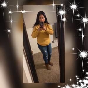 Meet your Posher, Mireya